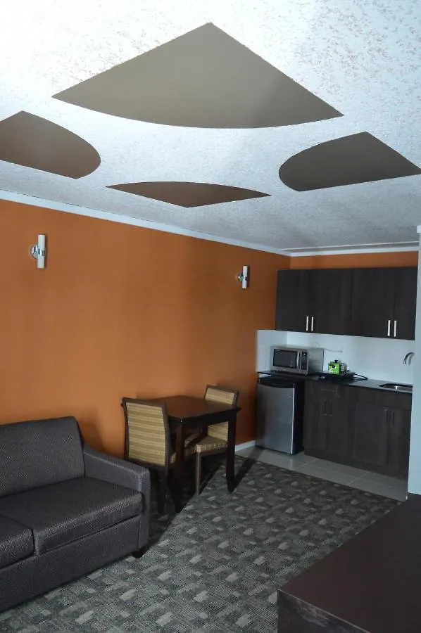 Airport Traveller'S Inn YYC 2*,