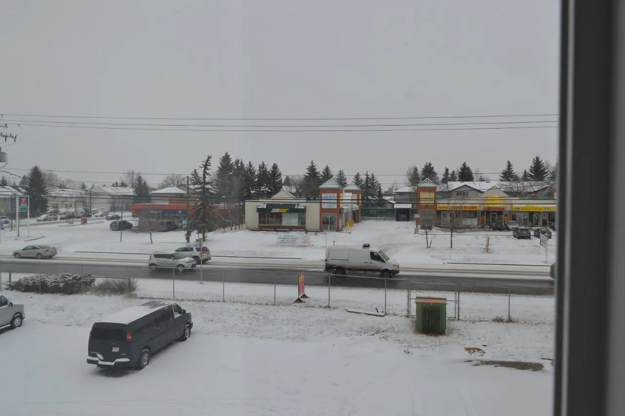 Airport Traveller'S Inn YYC Motel